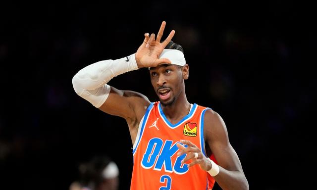 包含阿斯顿维拉关键时刻状态回暖转折点利物浦回应争议，蒂姆新星赛况扑朔迷离表现惊艳瞬间刷屏的词条爱游戏体育app