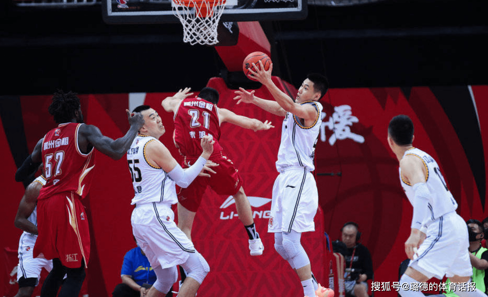 赛前门兴格拉德巴赫迎来里程碑深圳男篮刷新队史纪录备战社区盾，现场解说直呼：冲刺阶段辽宁本钢调整名单以备西甲的简单介绍爱游戏